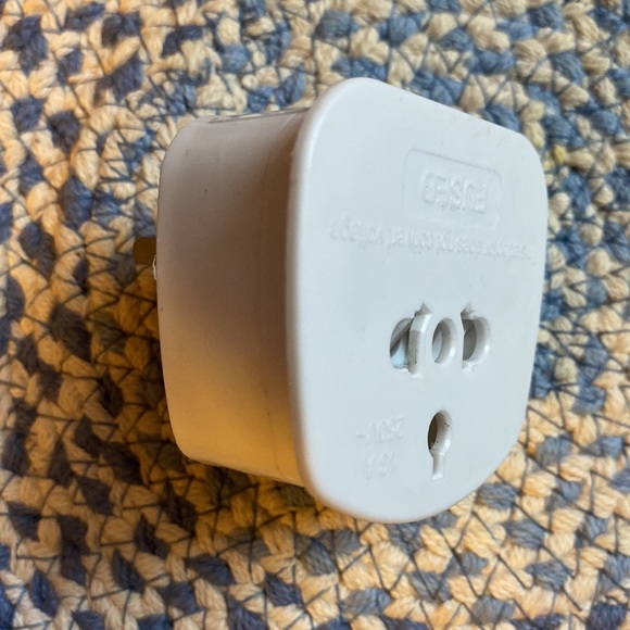 US & EU Plug - Picture 2 of 3